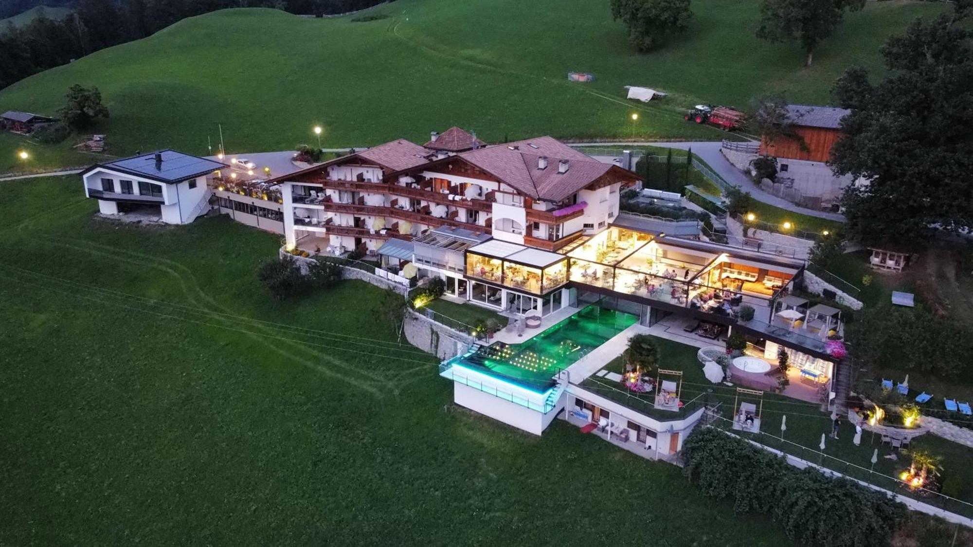 Apartmenthaus Gruberhof Schenna Bagian luar foto